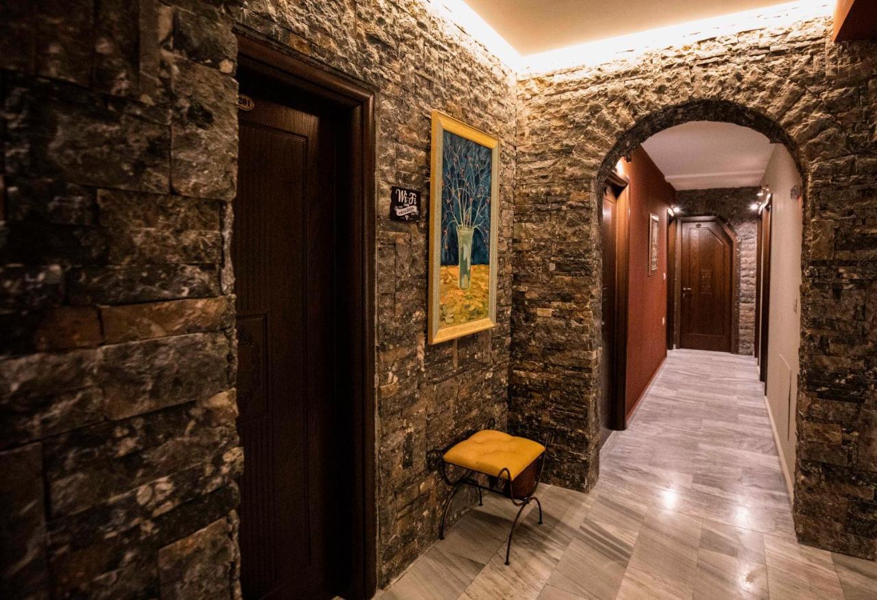 Vila Eden Boutique Hotel Korce Eksteriør bilde