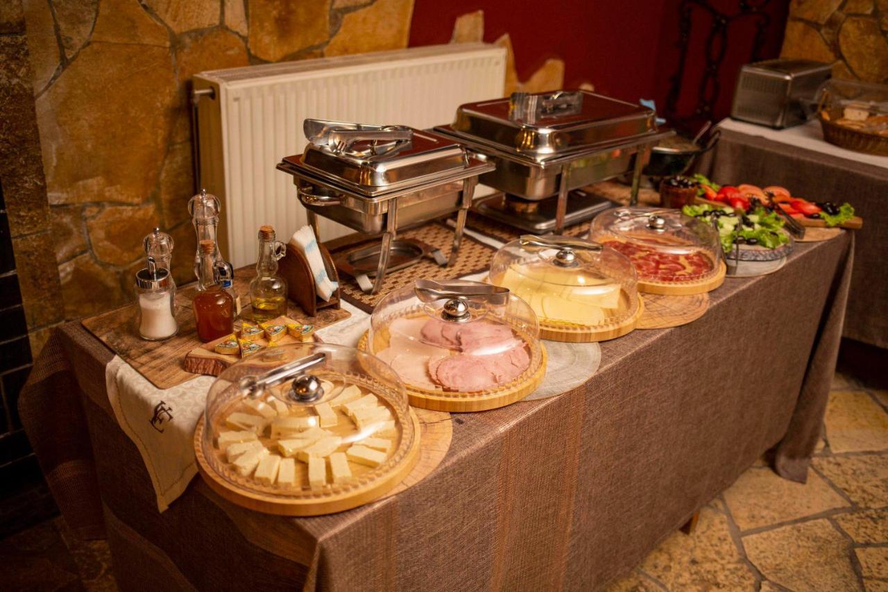 Vila Eden Boutique Hotel Korce Eksteriør bilde