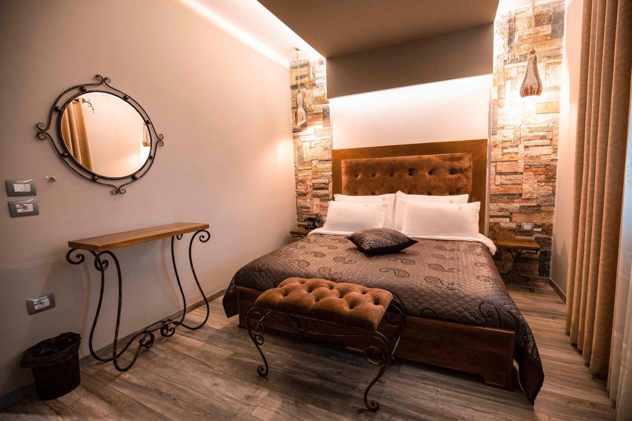 Vila Eden Boutique Hotel Korce Eksteriør bilde