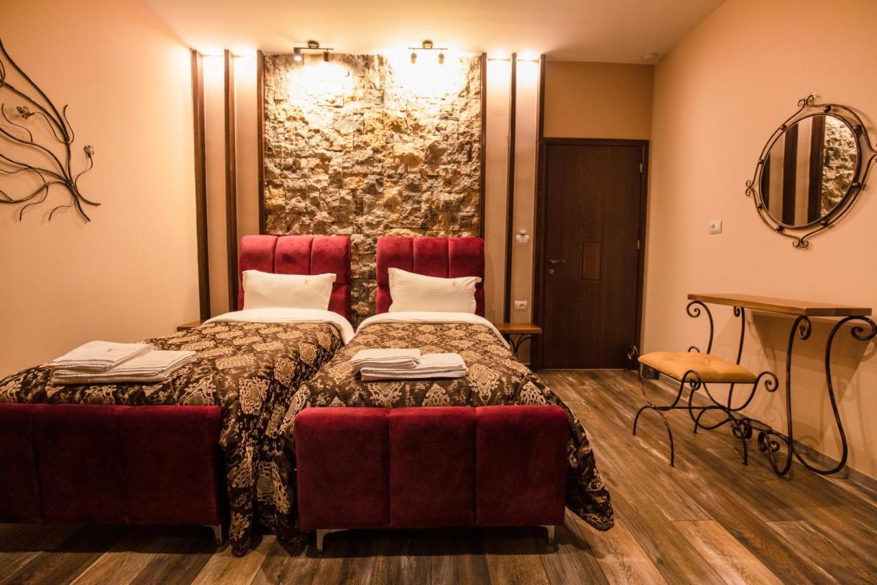 Vila Eden Boutique Hotel Korce Eksteriør bilde
