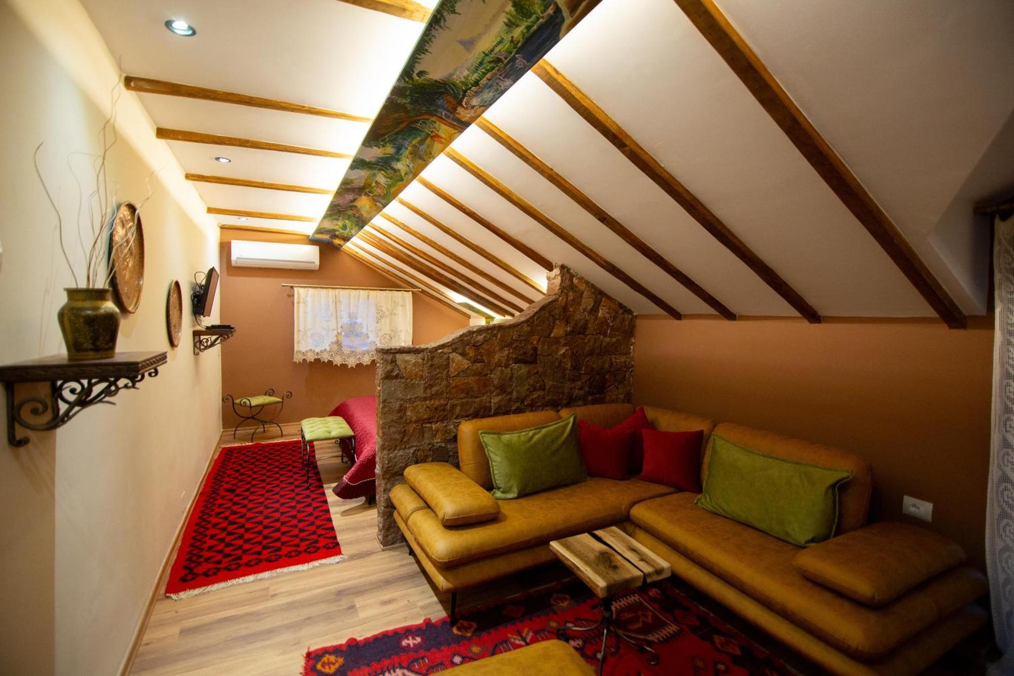 Vila Eden Boutique Hotel Korce Eksteriør bilde